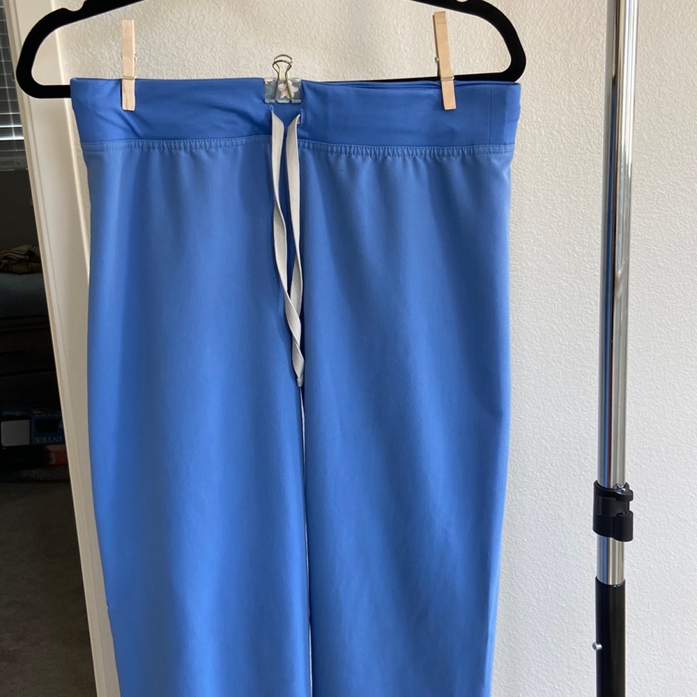 Figs Ceil scrub pants